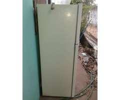 Vendo Refrigeradora Lg 105 69604708