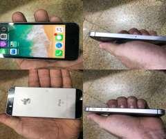 iPhone Se Cargador Y Manos Libres