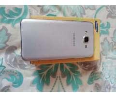 Vendo Samsung Galaxy J7 &#x24;140 Como Nuevo.
