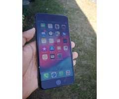 iPhone 8 Plus