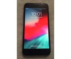 iPhone 8 Plus 64Gb