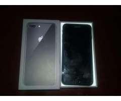 iPhone 8 Plus