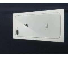 iPhone 8 Plus
