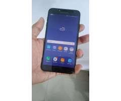Samsung J4 Como Nuevo