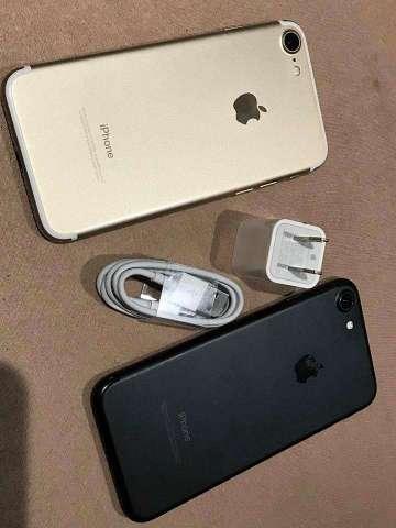 SE VENDE IPHONE 7 DE 32GB NEGRO DORADO NITIDOS SE VENDE IPHONE 7 DE 32GB NEGRO DORADO NITIDOS