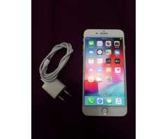 iPhone 8 Plus