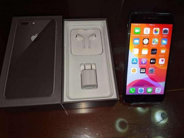 iPhone 8 Plus 64gb con Accesorios Vidrio y Cover iPhone 8 Plus 64gb con Accesorios Vidrio y Cover